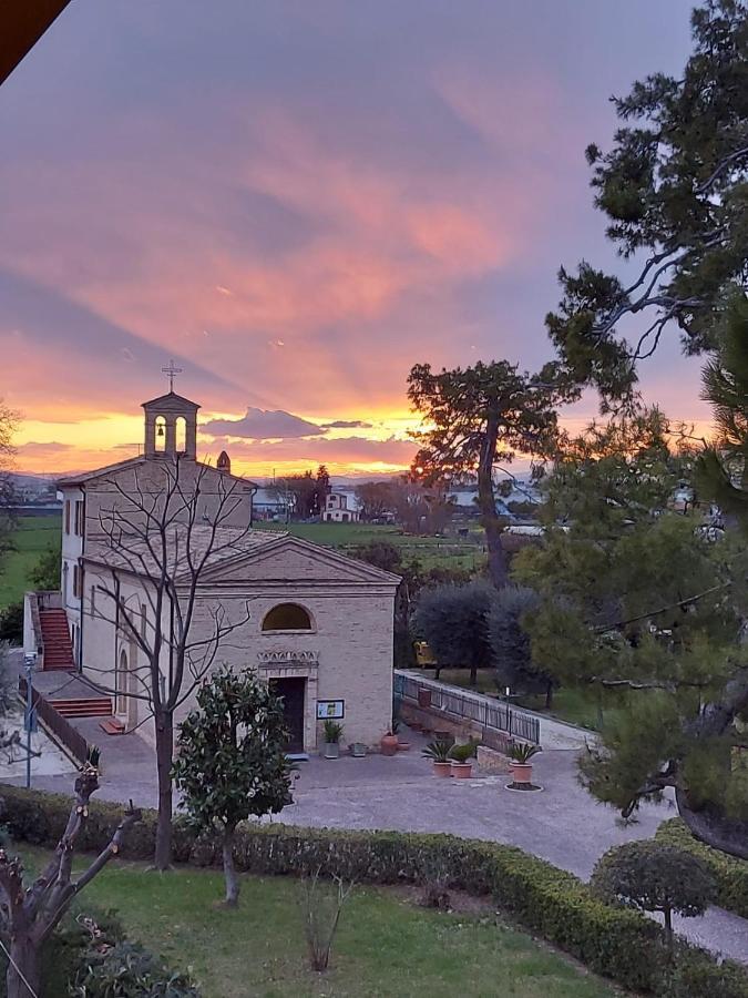 Monolocali B&B Santa Maria Apparente Civitanova Marche Buitenkant foto