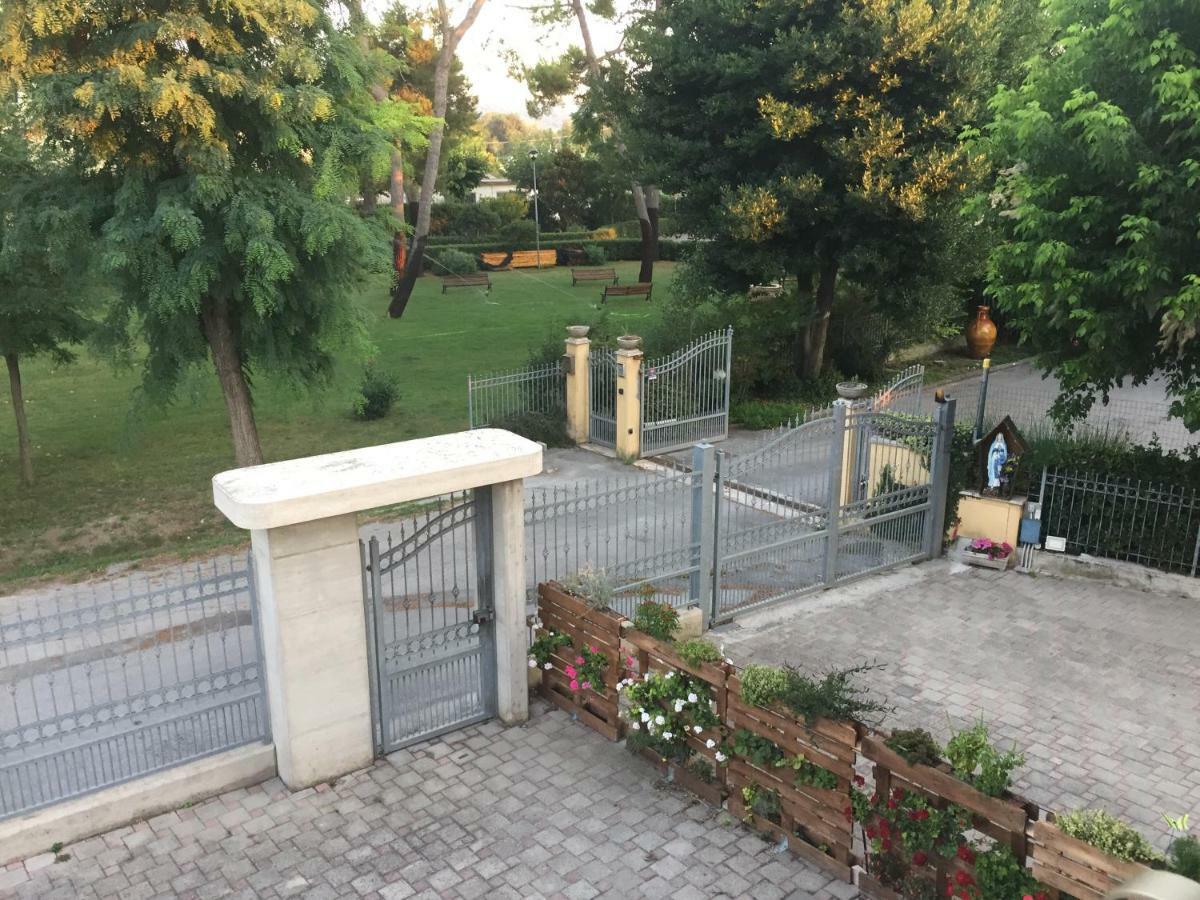 Monolocali B&B Santa Maria Apparente Civitanova Marche Buitenkant foto